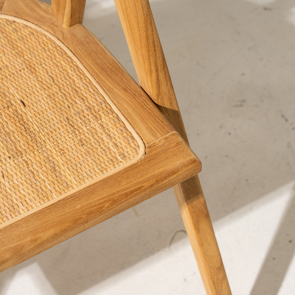 AMALIA TEAK & RATTAN ROUNDED DINING CHAIR